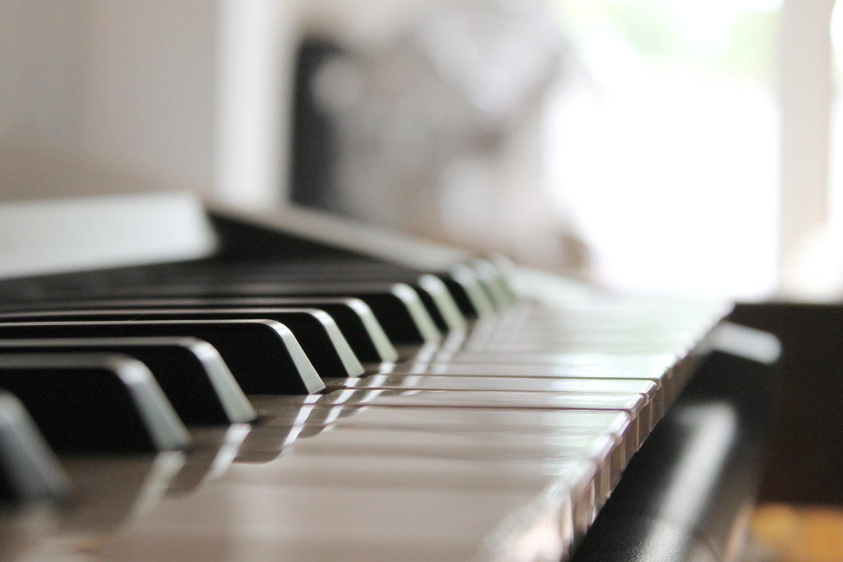 How to Choose a Piano Keyboard