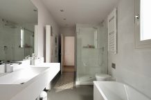 How to Choose the Best Lights for Your Bathroom Ceiling and Wall