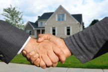 Navigating the Real Estate Market: 5 Expert Tips to Find a Real Estate Agent