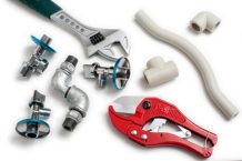 8 Basic Tools for Home Plumbing Kits